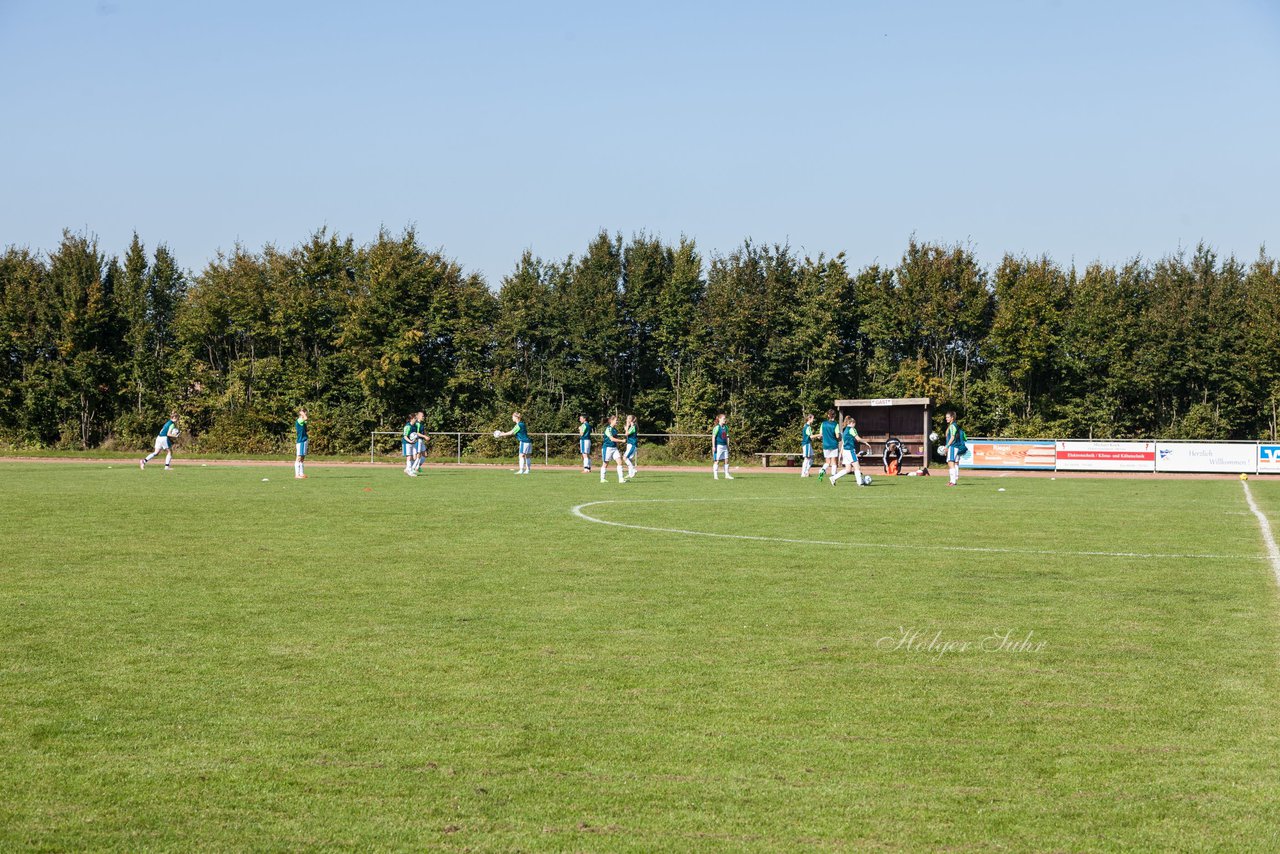 Bild 62 - B-Juniorinnen Krummesser SV - SV Henstedt Ulzburg : Ergebnis: 0:3